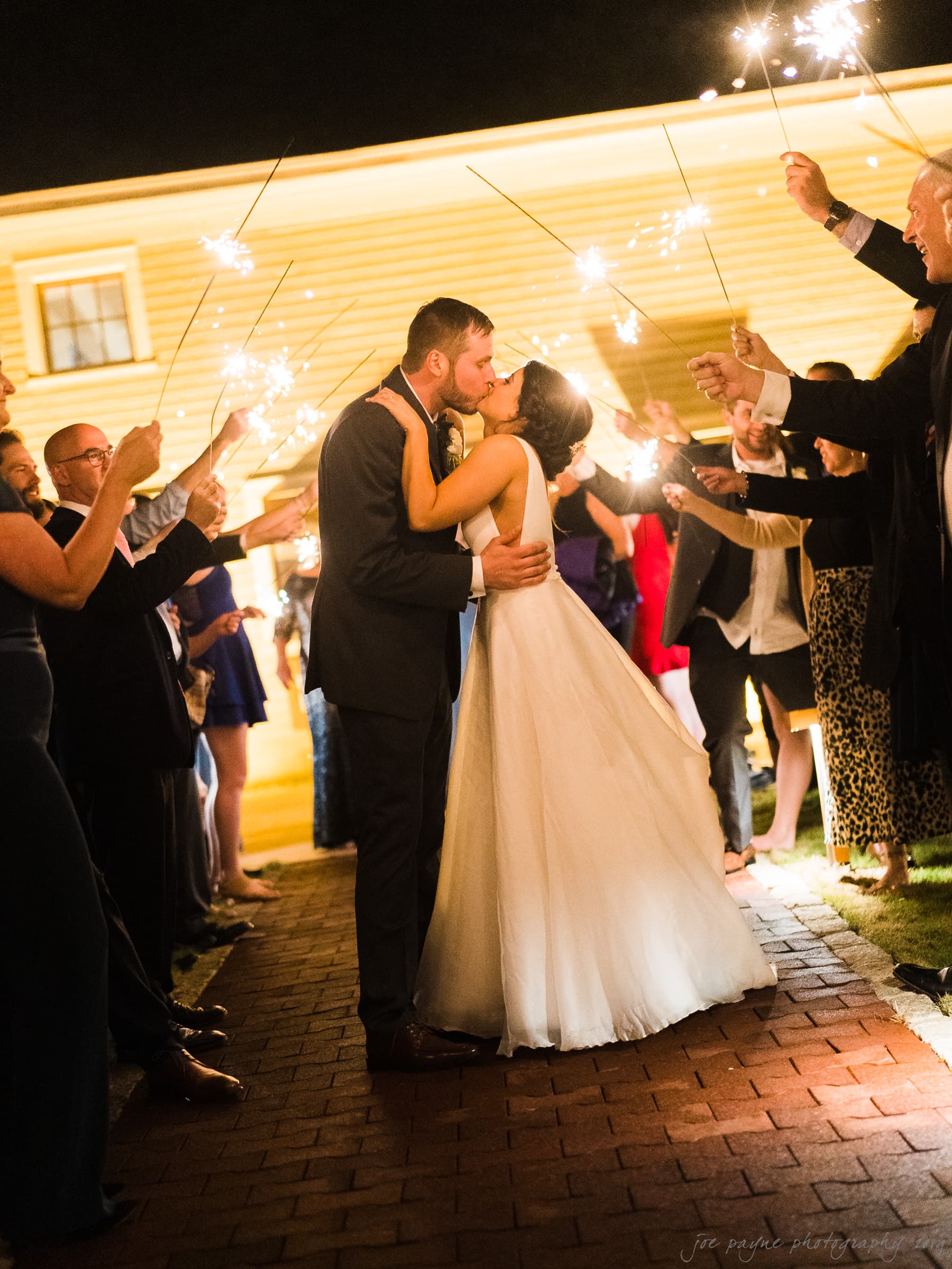 historic wakefield barn wedding – hannah & wayne